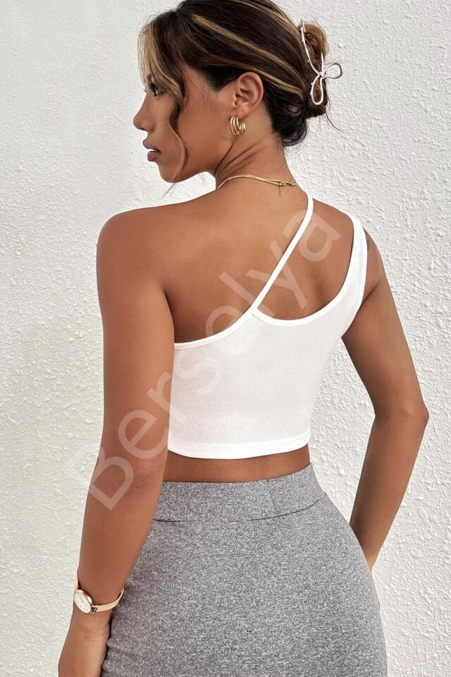 Kadın Beyaz Tek Omuzlu Çapraz Askılı Crop Top Büstiyer
