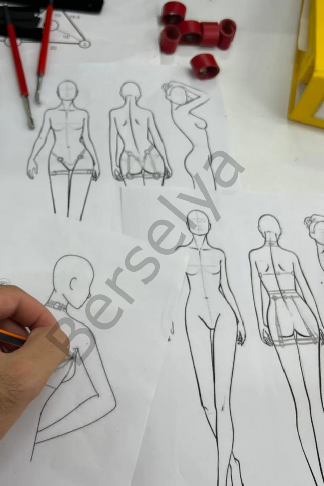 Fantezi Ayak Kelepce Deri Harness