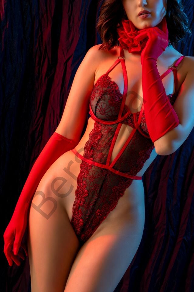 Bordo Transparan Çiçek Dantel Detaylı Seksi Body,fantezi İç Giyim Takımı Eldivenli, Seksi 3'lü Set