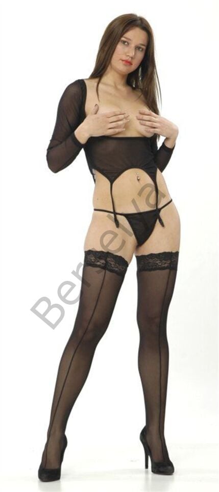 B091211 Göğsü Açık Jartiyer Takım