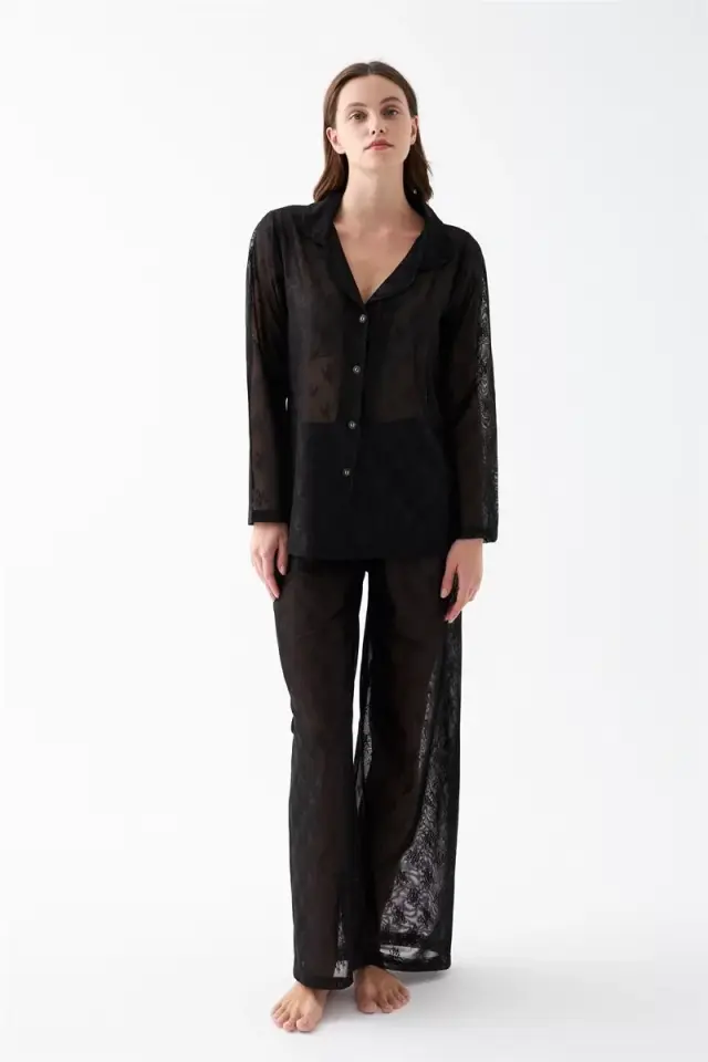 Kadın Siyah Şeffaf Jakar Düğmeli Pijama Takımı
