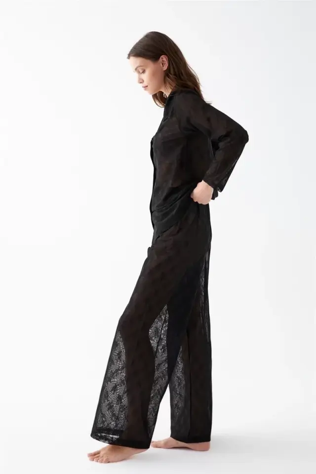 Kadın Siyah Şeffaf Jakar Düğmeli Pijama Takımı