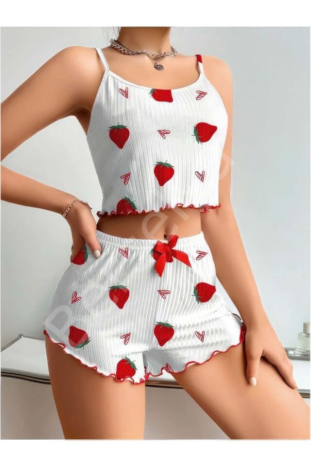 Penye Kumaş Çilek Desen Beyaz Şortlu Takım
