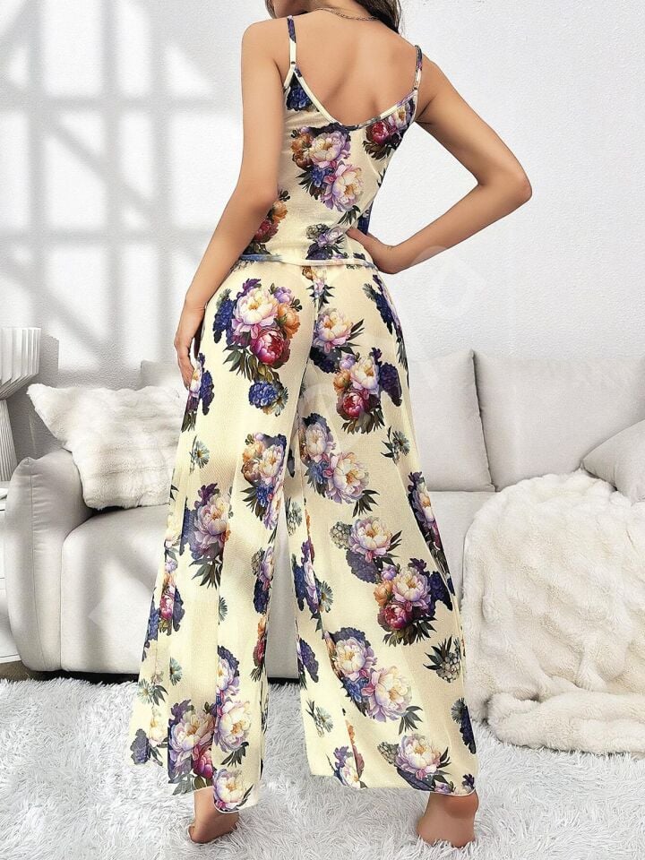 Özel Tasarım Çiçek Desenli Salaş Kesim Şık Dekolteli 2'li Takım