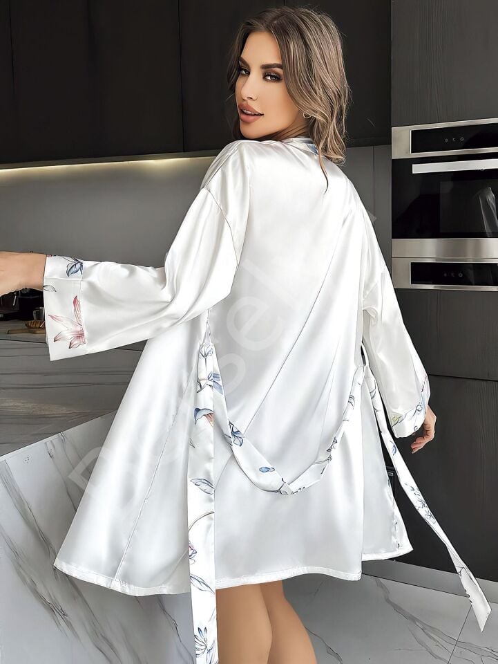 Özel Tasarım Çiçek Desenli Göğüs Dekolteli Sabahlıklı 2'li Beyaz Saten Gecelik Takımı