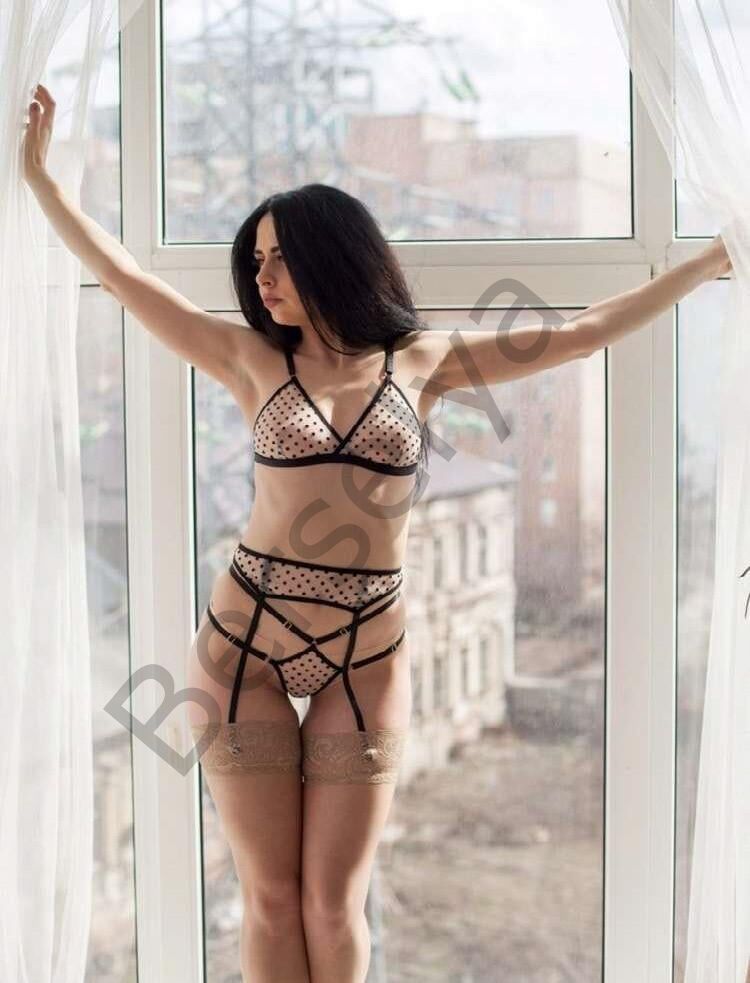 Puantiyeli Ten Fantezi Jartiyer Takım