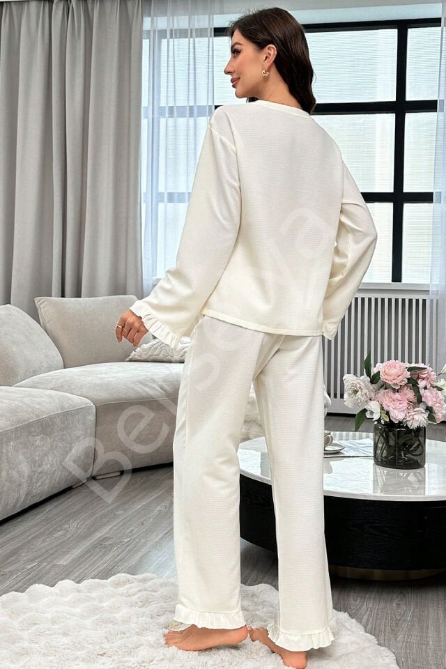 Kadın Beyaz Önden Bağlamalı Kolu Ve Paçası Fırfır Detaylı Uzun Kollu Pijama Takımı