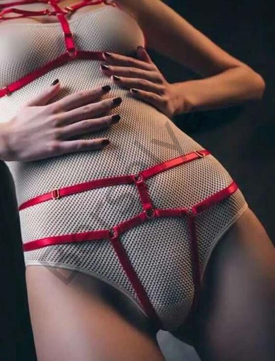 Kırmızı Fantezi Deri Sütyen Külot Harness