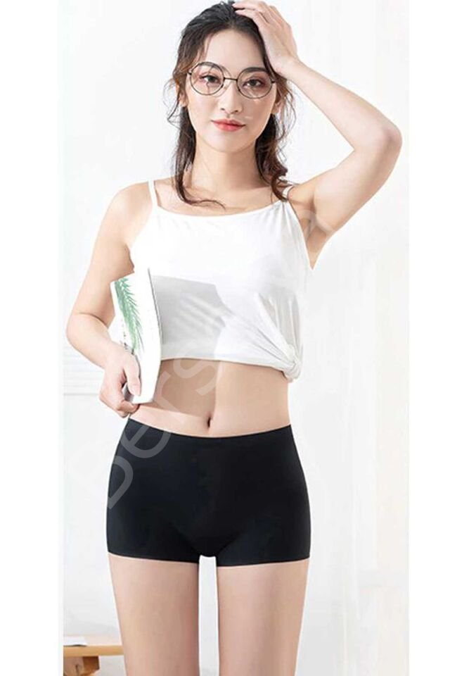 Kadın Dikişsiz Görünmez İz Yapmaz Mini Şort Boxer Siyah