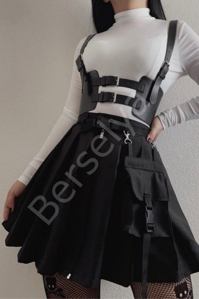 Kıyafet Üstüne Yelek Ve Kemer Olarak Takılan Şık Aksesuarşık 800795