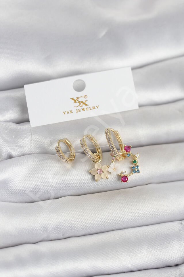 Pirinç Gold Renk Çiçek Model 3'lü Kadın Küpe