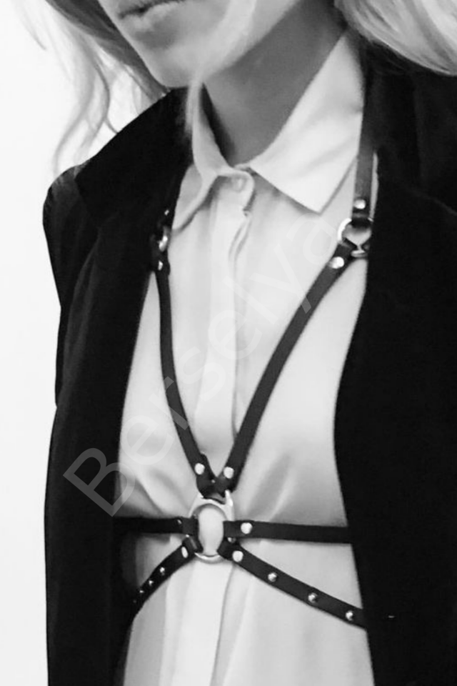 Kıyafet Elbise Üstüne Göğüs Altı Ortadan Bağlamalı Beli Çift Kemerli Harness Şıksuni Deri Kemer 700982