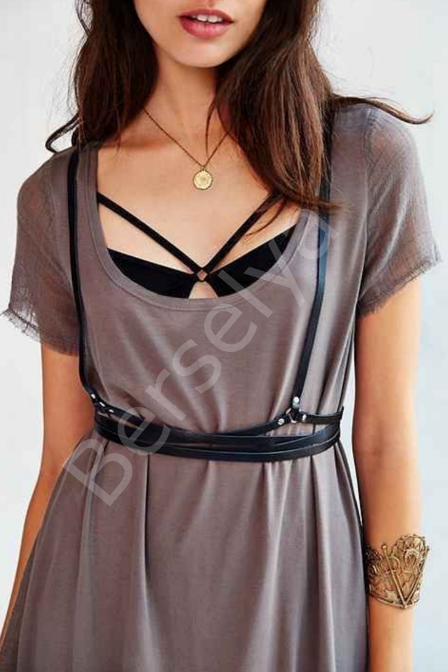 Kıyafet Üstüne Göğüs Altından Ön Ve Arkadan Belden Çift Bağlamalı Şık Harness Suni Deri Kemer 700996