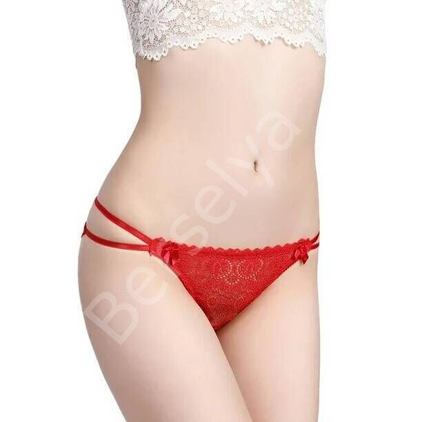 Çapraz Bant Detaylı Dantelli String Külot